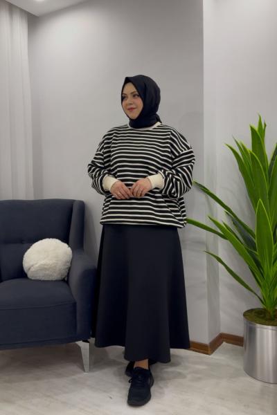 Çizgili Sweat Siyah  - Scuba Etek Siyah Sepette 1300 ₺ 